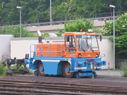 Zephir Locotractor am 03.06.2004 in Koblenz Hbf